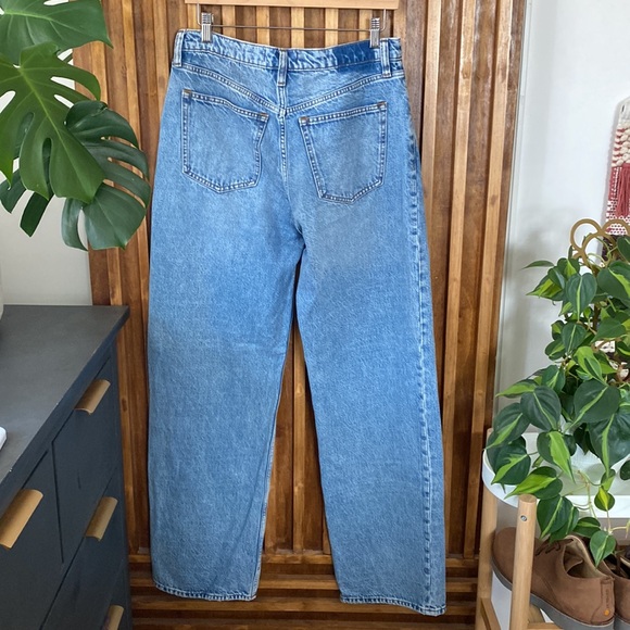 A&F The Loose High Rise Jeans. 29/8L - Picture 3 of 8